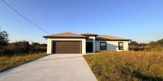 2706 72nd St W Gallery 1