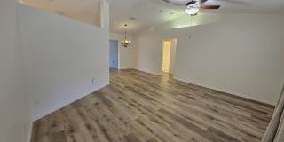 Annual Unfurnished Home with whole House Generator! 3 Bedroom, 2 Bath Home with Bonus Room off of 3rd Bedroom – with a Location to the South Venice Beach Ferry and Boat ramp neighborhood providing an optional Membership! Gallery 3