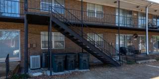 Colonial Apartments Gallery 24