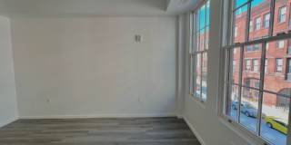 725 W Pratt Gallery 90