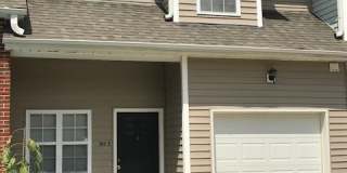 Spacious 3BR, 2.5BA Townhome in Chapel Hill Gallery 1
