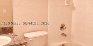 8814 W Flagler St Gallery 22
