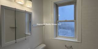 4418 North Whipple St. Gallery 8