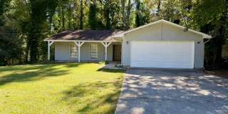 Spacious 3-bedroom ranch home in Stockbridge Gallery 1