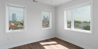 Graduate Pointe Gallery 5