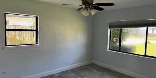 1012 N 6TH Avenue Gallery 12