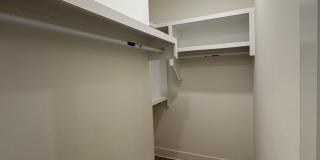 Gorgeous Brick 3 bed/3 bath Rental Available! Gallery 18