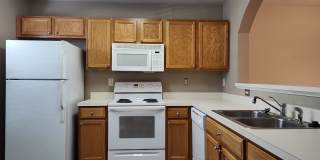 Pristine Townhome located in Caldwell Station. Gallery 4
