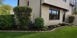 290 E Woodlawn Road Gallery 1