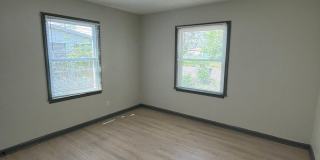 Beautifully Renovated 3BR Home with Modern Finishes & Spacious Living Areas Gallery 12