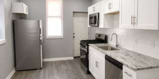 3 Bedroom Home with Modern Finishes, Central Air & Private Backyard Gallery 7