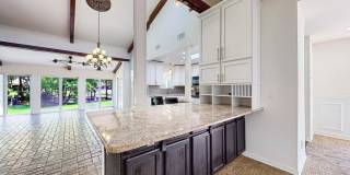 Waterfront Luxury Living – 4 Bed / 3 Bath – Over 2,600 Sq Ft Gallery 21