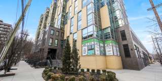 Massive 2/Bdrm 2/bath With Sizable Outdoor Terrace ! A+ Location & Amenities Gallery 8
