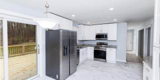 9409 CROOM ACRES Drive Gallery 4