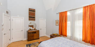 4113 N Southport Avenue Gallery 15