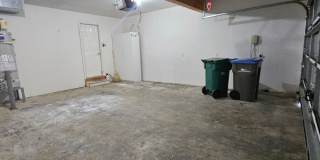 Beautiful CK School District Home Backing to Greenbelt – Pets Negotiable! Gallery 22