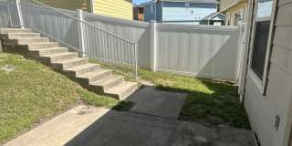 512 Crater Lake Dr Gallery 12