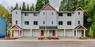 Air Conditioning! Beautiful Newer Construction Home!  3 Master Bedrooms! Gallery 8
