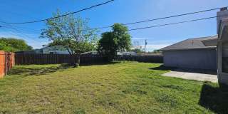 HUGE RENT REDUCTION & AVAILABLE NOW! Gallery 28