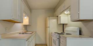 The View: 1 & 2 Bedroom Apartments with All Inclusive Utilities Option Gallery 6