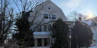 82-84 Oxford Street Gallery 1