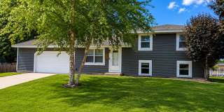 921 Oriole Dr Gallery 1