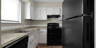 2 Bedroom Townhouse Apartment Gallery 46