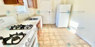 Charming Cottage-Style Home with Private Yard Near Downtown Reno Gallery 3