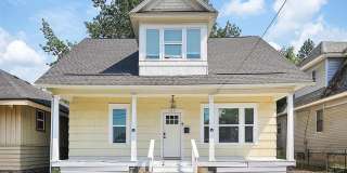 Charming 3 Bed + Flex Room with Fenced Backyard *Available 9/21* Gallery 1
