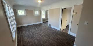 2421-2423 W Finn Pl Gallery 3