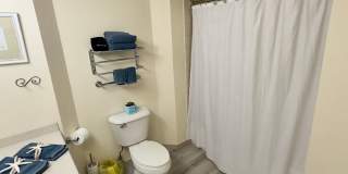 Oceanfront Corner View Condo - BEST VIEW & Wake up to the Oceanview from bed! DEPOSIT-FREE Renting option thru OBLIGO! Deposit Alternative available. Gallery 13