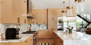 2137 Glyndon Ave Gallery 13