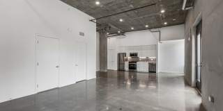 Onyx on Park Gallery 128