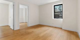 234 E 40th St Gallery 3