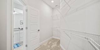 407 Cellini Avenue NE Gallery 17