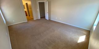 Wonderful 3 bed/2.5 bath home located in Summerlin Gallery 9