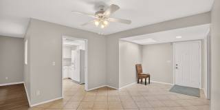 Modern Updated Tempe Townhome Near ASU & Downtown with Resort-Style Amenities Gallery 9