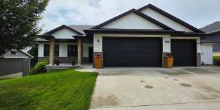 NW 5 Bedroom 3 Bath 3 Stall Garage Newer Home Built in 2021 Ready Now! Gallery 1