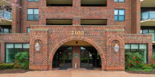 2100 LEE Highway Gallery 1