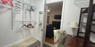 409 35th Street Gallery 17