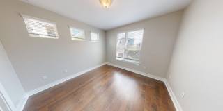 Gorgeous Condo in Edgewick - Minutes from Soco! Gallery 17