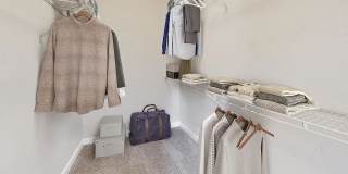 Halston Riverside Gallery 34