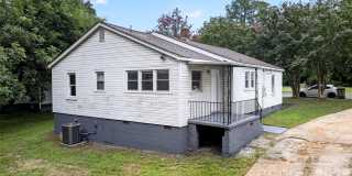 216 W Shannonhouse Street Gallery 1