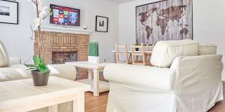 R0504 Gallery 1