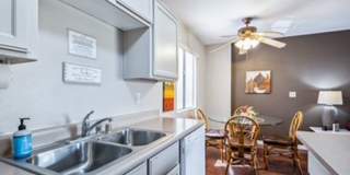 Furnished, Short term or long term Condo with community Pool Gallery 7