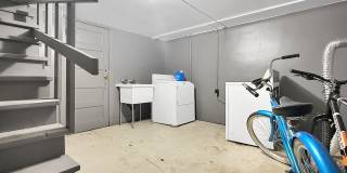 Newly Renovated Duplex Gallery 9