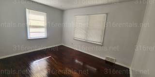 $1,025 - 3 bedroom / 1 bathroom - Single Family Home Gallery 7