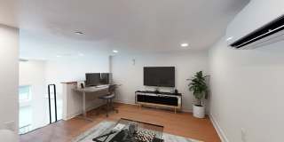 The Everett Gallery 18