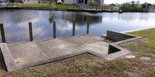 NW Spacious 3/2/2 on Saltwater Canal-Fish off the Dock! Gallery 5