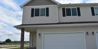 3 Bed 3 Bath Single Family Home Gallery 1